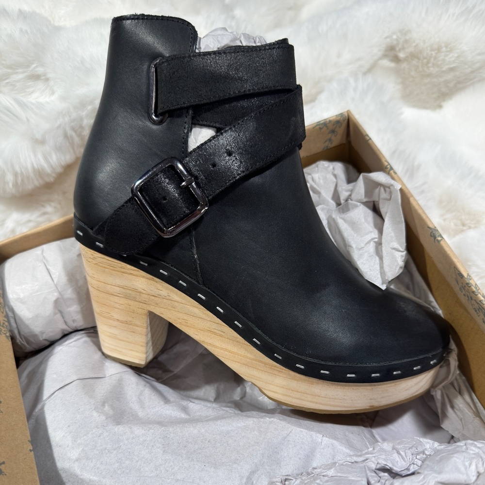 Free People Bungalow Clog Boot Suede With Wraparound Strap Size 37 Size 7